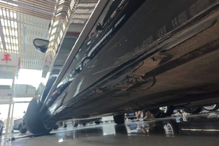 Used Mercedes-Benz S-Class 2019 S 350 L Prestige Model Ultimate Collection Left Side Sill
