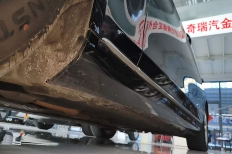 Used Mercedes-Benz S-Class 2019 S 350 L Executive Edition Left Side Sill