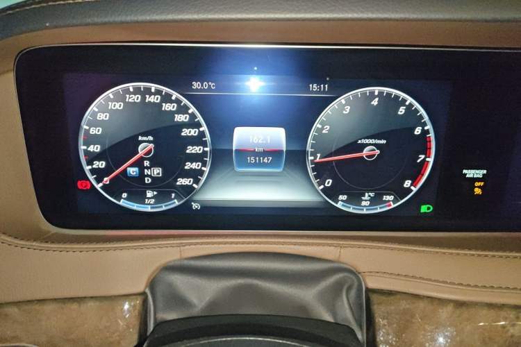 Used Mercedes-Benz S-Class 2019 S 350 L Executive Edition Odometer Close Up