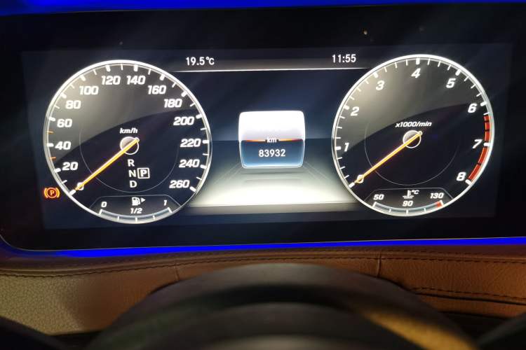 Used Mercedes-Benz S-Class 2019 S 350 L Executive Edition Odometer Close Up