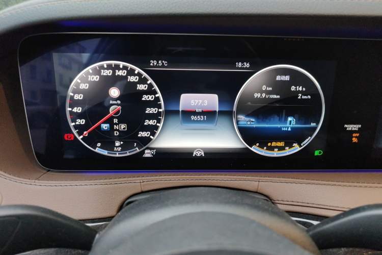 Used Mercedes-Benz S-Class 2019 S 450 L 4MATIC Odometer Close Up