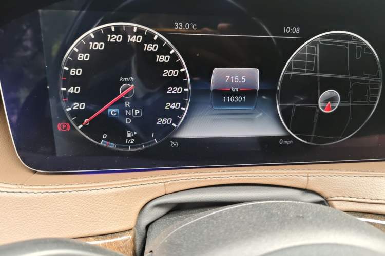 Used Mercedes-Benz S-Class 2019 S 350 L Luxury Edition Prestige Edition Odometer Close Up