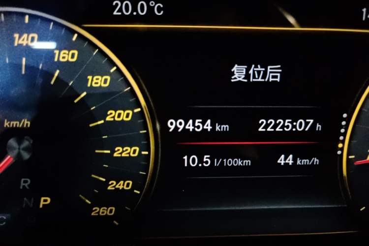 Used Mercedes-Benz S-Class  Odometer Close Up