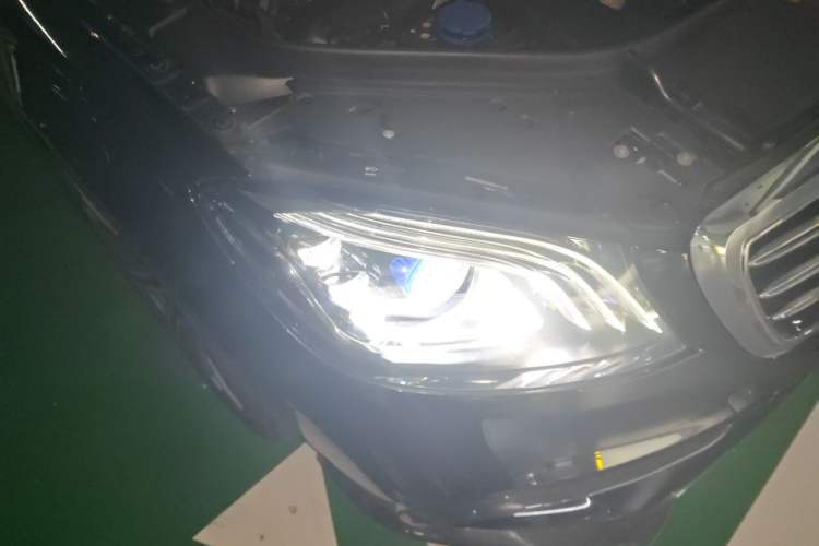 Used Mercedes-Benz S-Class 2019 S 450 L 4MATIC Exclusive Edition Right Front Headlight
