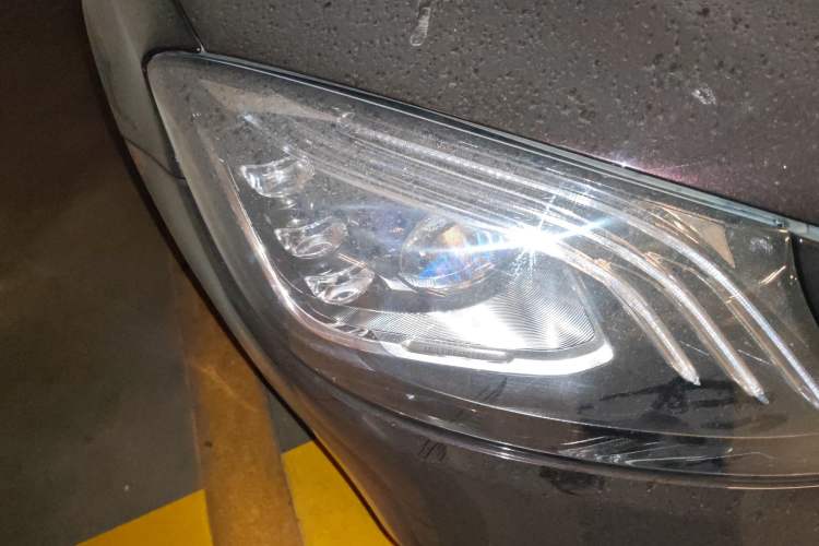 Used Mercedes-Benz S-Class 2019 S 320 L Right Front Headlight