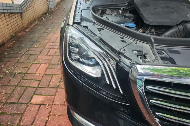 Used Mercedes-Benz S-Class 2019 S 320 L Right Front Headlight