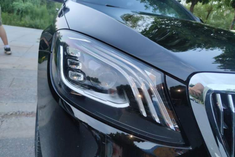 Used Mercedes-Benz S-Class 2019 S 320 L Right Front Headlight