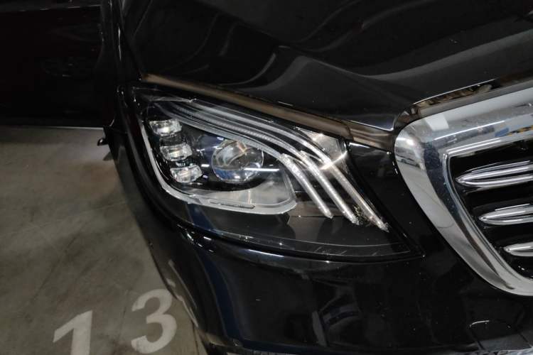 Used Mercedes-Benz S-Class 2019 S 350 L Luxury Model Right Front Headlight