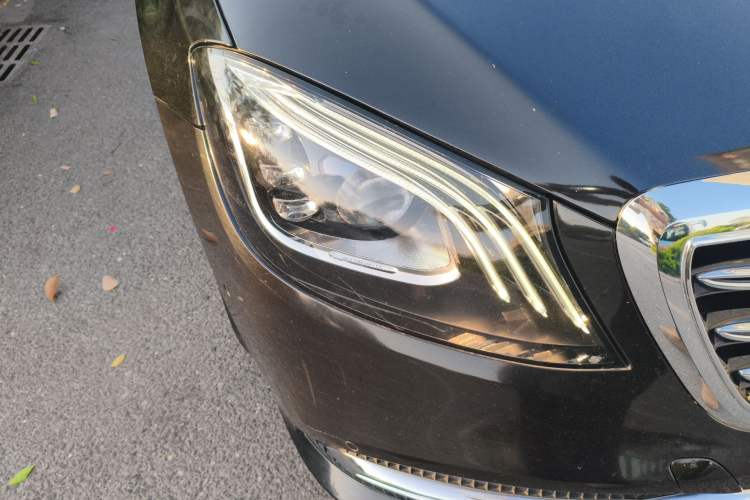 Used Mercedes-Benz S-Class 2019 S 320 L Right Front Headlight