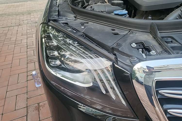 Used Mercedes-Benz S-Class 2019 S 320 L Right Front Headlight