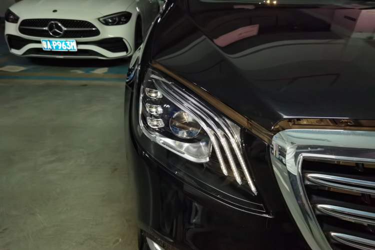 Used Mercedes-Benz S-Class 2019 S 320 L Right Front Headlight