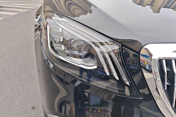 Used Mercedes-Benz S-Class 2019 S 320 L Prestige Edition Right Front Headlight