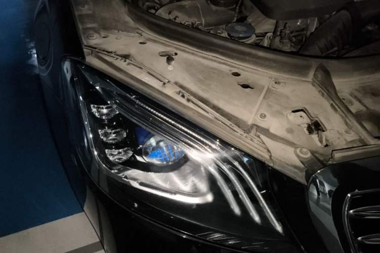 Used Mercedes-Benz S-Class 2019 S 320 L Right Front Headlight
