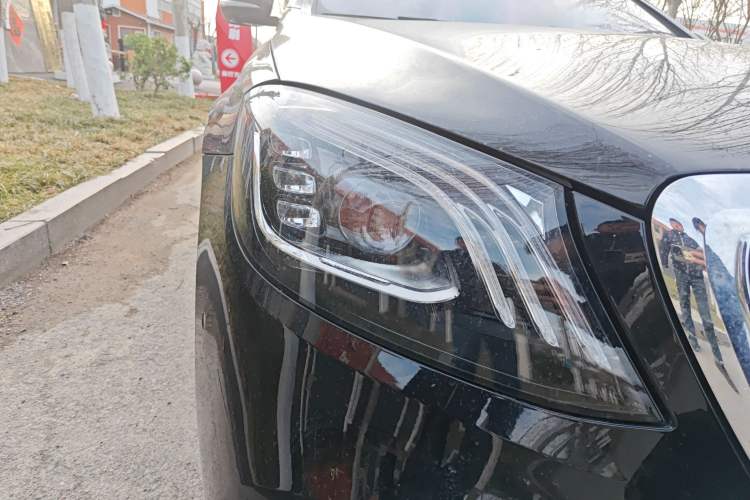 Used Mercedes-Benz S-Class 2019 S 450 L 4MATIC Exclusive Edition Right Front Headlight