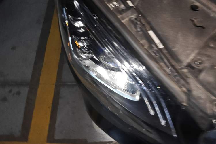 Used Mercedes-Benz S-Class 2019 S 350 L Executive Edition Right Front Headlight