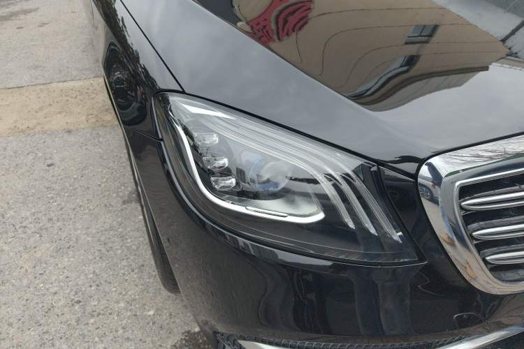 Used Mercedes-Benz S-Class 2019 S 320 L Right Front Headlight