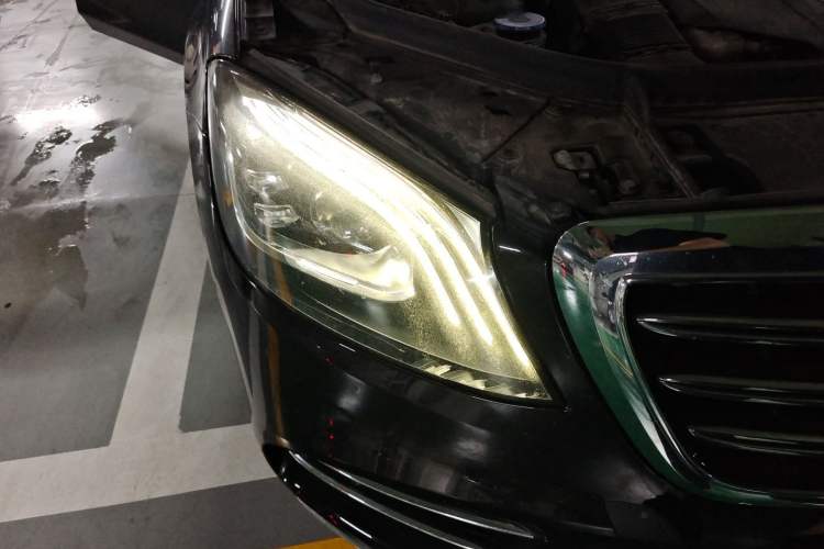 Used Mercedes-Benz S-Class  Right Front Headlight