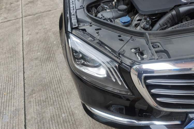 Used Mercedes-Benz S-Class 2019 S 320 L Right Front Headlight