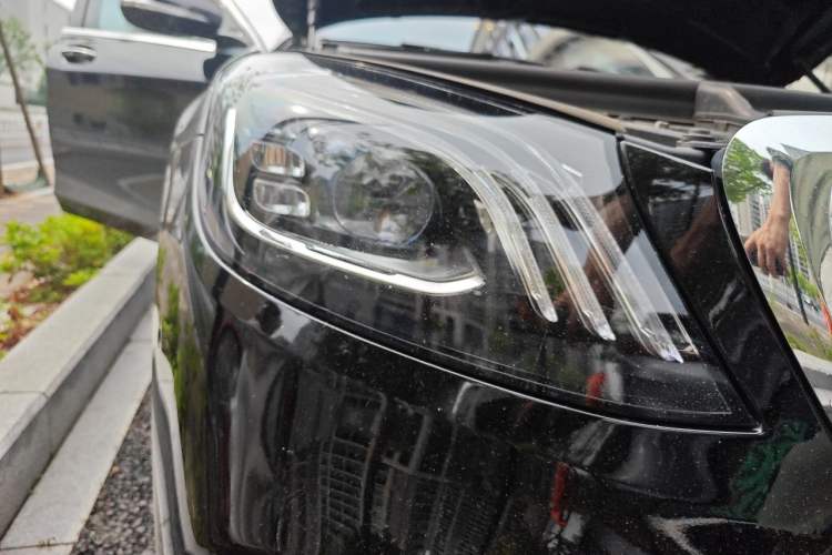 Used Mercedes-Benz S-Class 2019 S 450 L 4MATIC Exclusive Edition Right Front Headlight