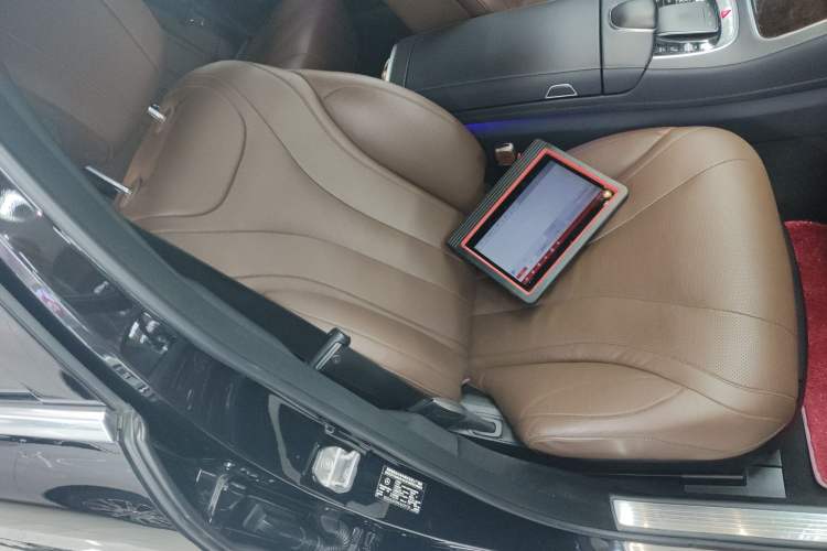 Used Mercedes-Benz S-Class 2019 S 350 L Executive Edition Right Front Seat