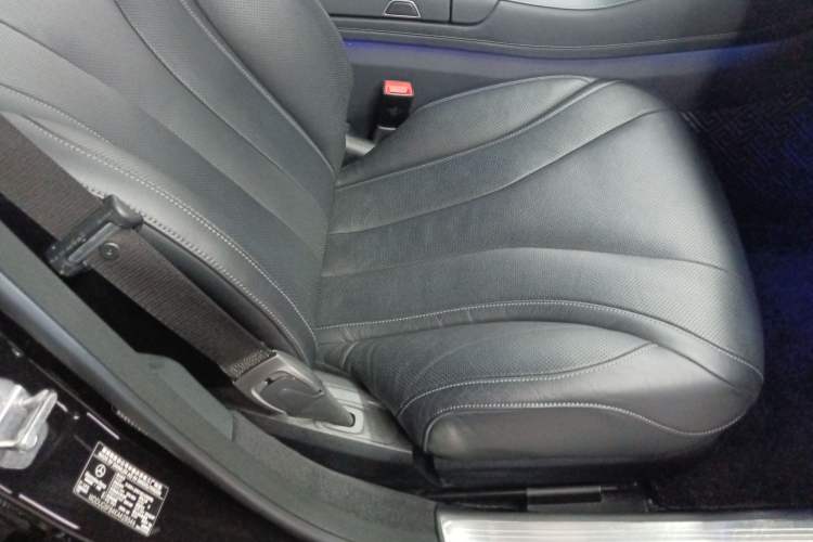 Used Mercedes-Benz S-Class 2019 S 350 L Executive Edition Right Front Seat