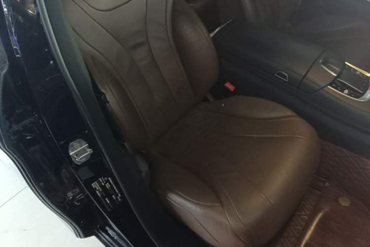 Used Mercedes-Benz S-Class 2019 S 350 L Luxury Edition Prestige Edition Right Front Seat