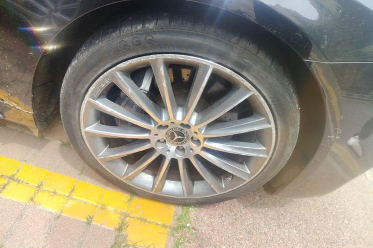 Used Mercedes-Benz S-Class 2019 S 450 L 4MATIC Right Front Wheel Hub