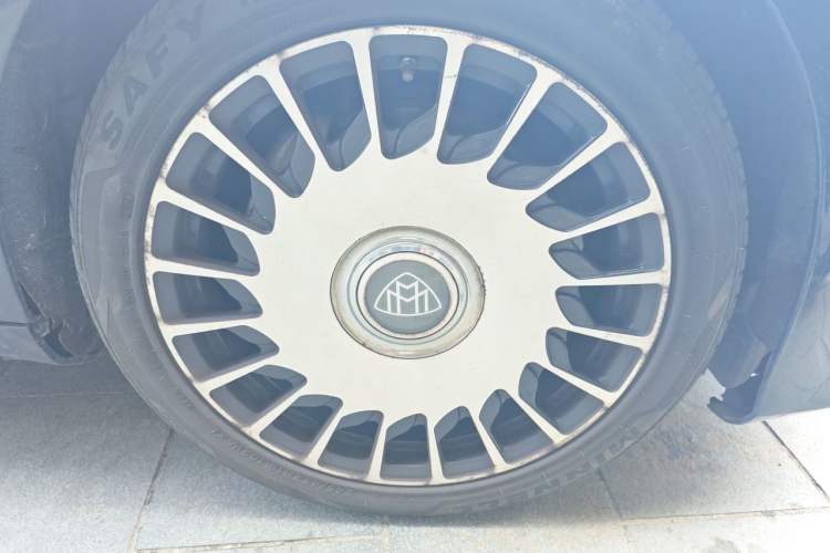 Used Mercedes-Benz S-Class 2019 S 350 L Prestige Model Ultimate Collection Right Front Wheel Hub