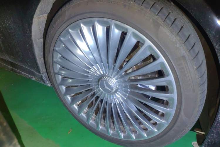 Used Mercedes-Benz S-Class 2019 S 450 L 4MATIC Right Front Wheel Hub