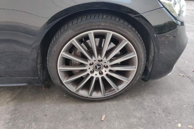 Used Mercedes-Benz S-Class 2019 S 450 L 4MATIC Right Front Wheel Hub