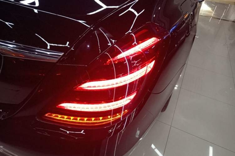Used Mercedes-Benz S-Class 2019 S 350 L Executive Edition Right Rear Taillight