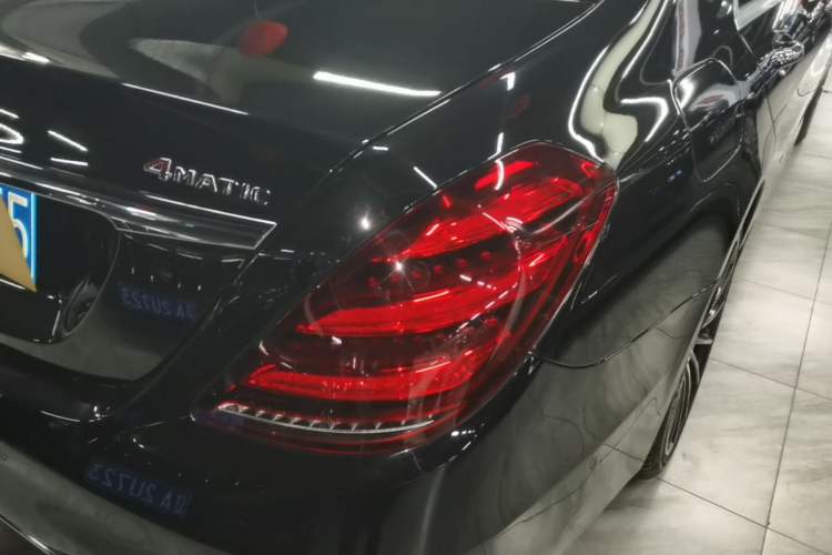 Used Mercedes-Benz S-Class 2019 S 450 L 4MATIC Right Rear Taillight