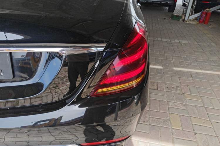 Used Mercedes-Benz S-Class 2019 S 320 L Prestige Edition Right Rear Taillight