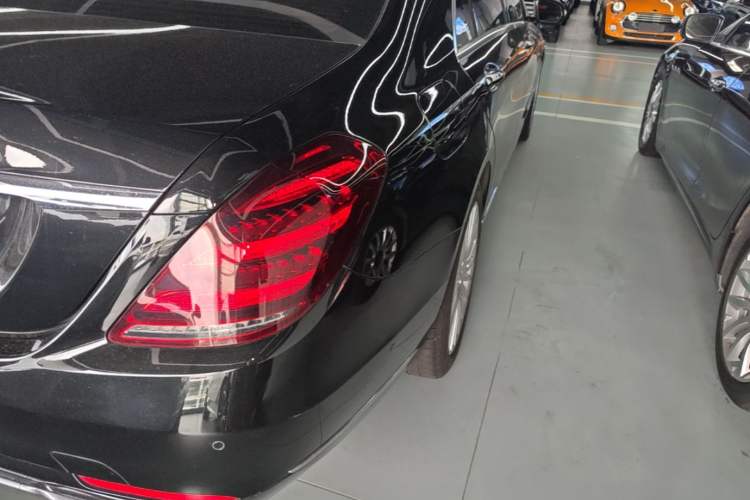 Used Mercedes-Benz S-Class 2019 S 320 L Prestige Edition Right Rear Taillight