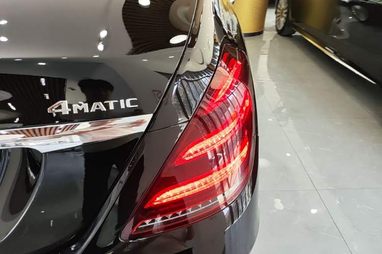 Used Mercedes-Benz S-Class 2019 S 320 L Prestige Edition Right Rear Taillight