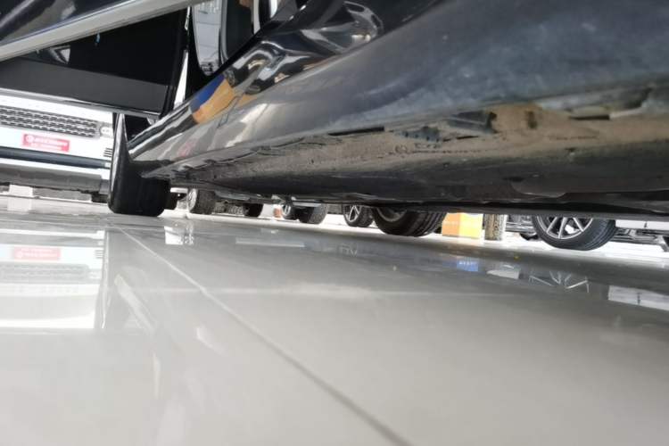 Used Mercedes-Benz S-Class 2019 S 350 L Executive Edition Right Side Sill