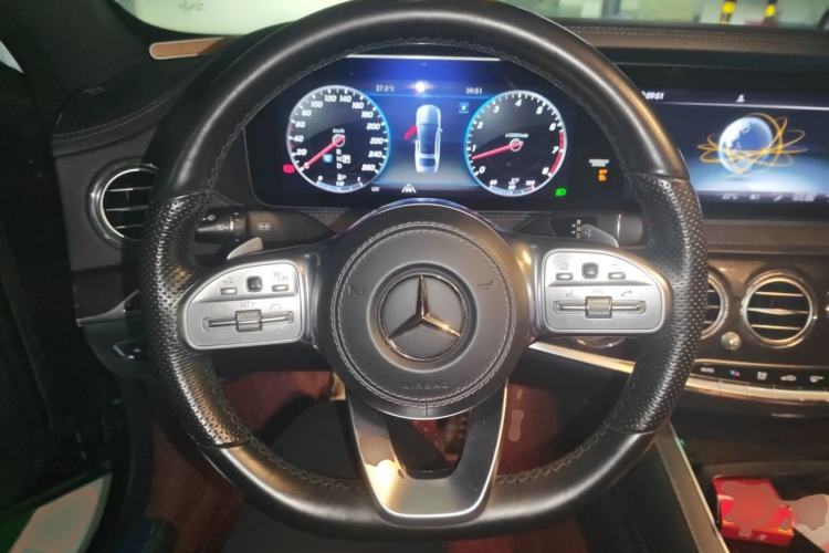 Used Mercedes-Benz S-Class 2019 S 450 L 4MATIC Exclusive Edition Steering Wheel