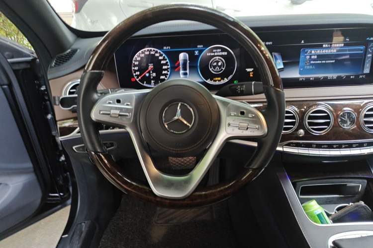 Used Mercedes-Benz S-Class 2019 S 350 L Executive Edition Steering Wheel