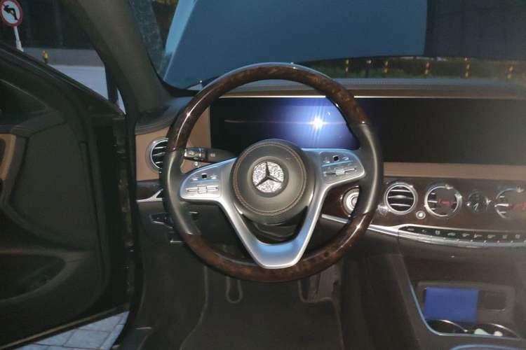 Used Mercedes-Benz S-Class 2019 S 350 L Prestige Model Ultimate Collection Steering Wheel