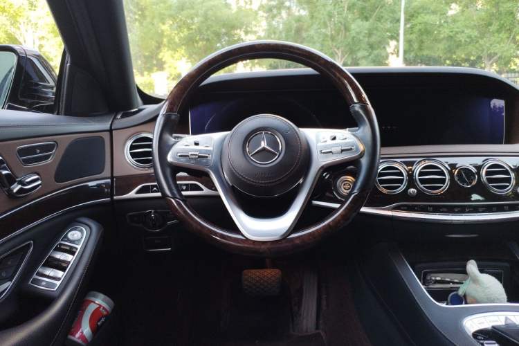 Used Mercedes-Benz S-Class 2019 S 350 L Executive Edition Steering Wheel