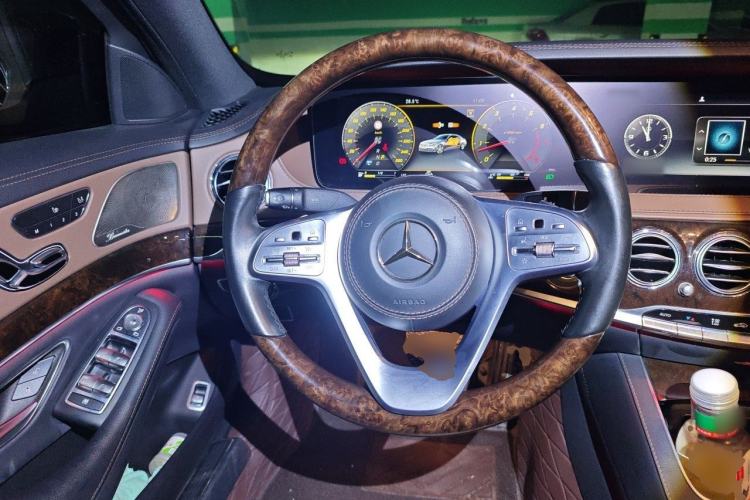 Used Mercedes-Benz S-Class 2019 S 350 L Prestige Model Ultimate Collection Steering Wheel