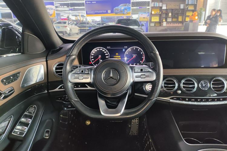 Used Mercedes-Benz S-Class 2019 S 450 L 4MATIC Exclusive Edition Steering Wheel