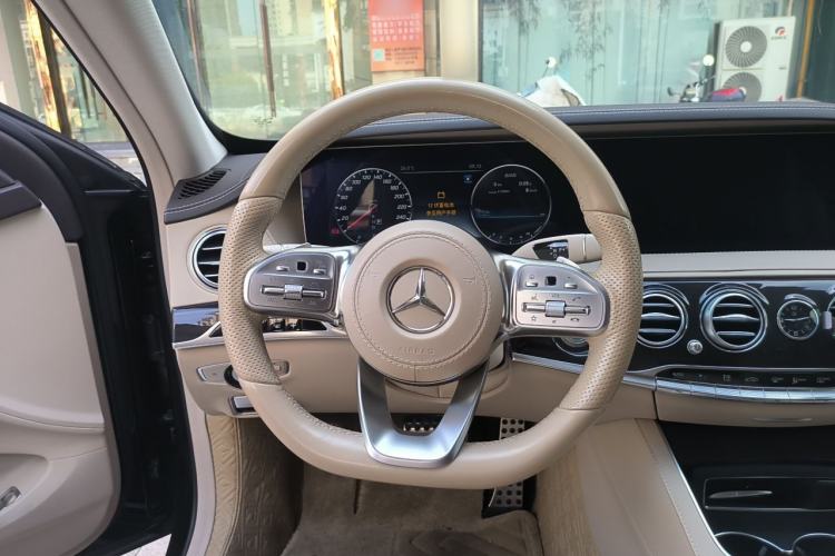 Used Mercedes-Benz S-Class 2019 S 450 L 4MATIC Exclusive Edition Steering Wheel