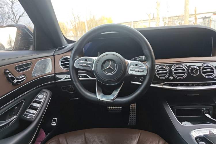 Used Mercedes-Benz S-Class 2019 S 450 L 4MATIC Exclusive Edition Steering Wheel