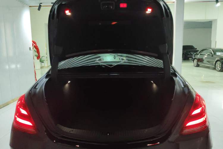 Used Mercedes-Benz S-Class 2019 S 320 L Prestige Edition Trunk