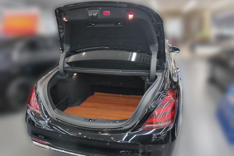 Used Mercedes-Benz S-Class 2019 S 450 L 4MATIC Trunk