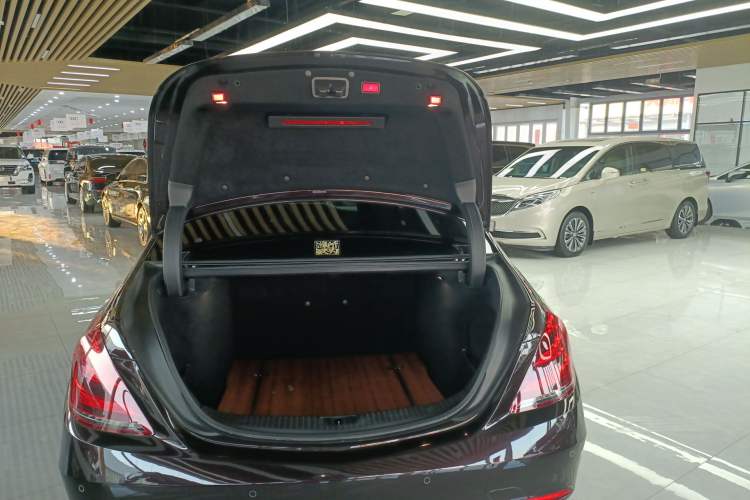 Used Mercedes-Benz S-Class 2019 S 320 L Trunk