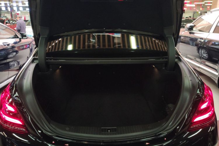 Used Mercedes-Benz S-Class 2019 S 320 L Trunk