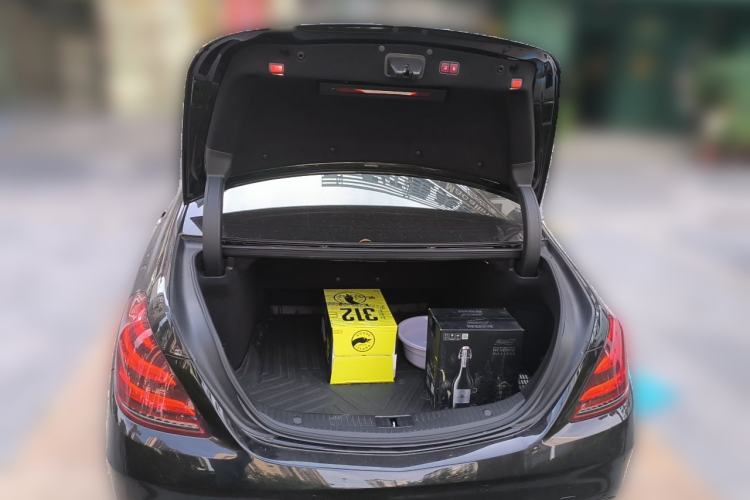 Used Mercedes-Benz S-Class 2019 S 450 L 4MATIC Exclusive Edition Trunk