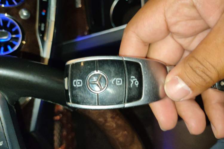 Used Mercedes-Benz S-Class 2019 S 350 L Luxury Model Vehicle Key